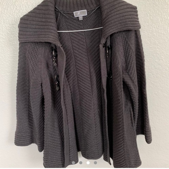 JM Collection Knit Cardigan with Clasps - Picture 5 of 6